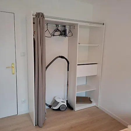 New, T2 Neuf Proche Parlement Apartment Straßburg