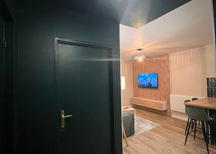 New, T2 Neuf Proche Parlement *