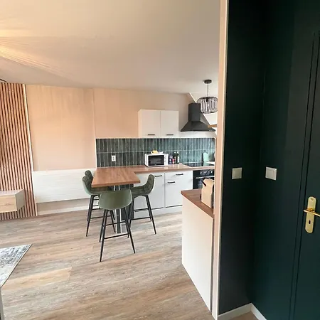 New, T2 Neuf Proche Parlement